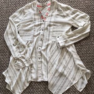 Long sleeved shirt